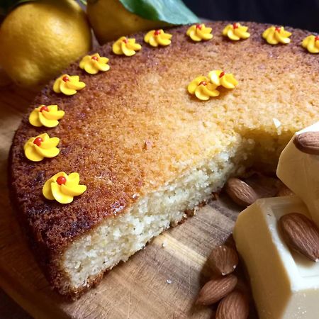 Dimora Delle Muse Bed & Breakfast Монталчино Екстериор снимка