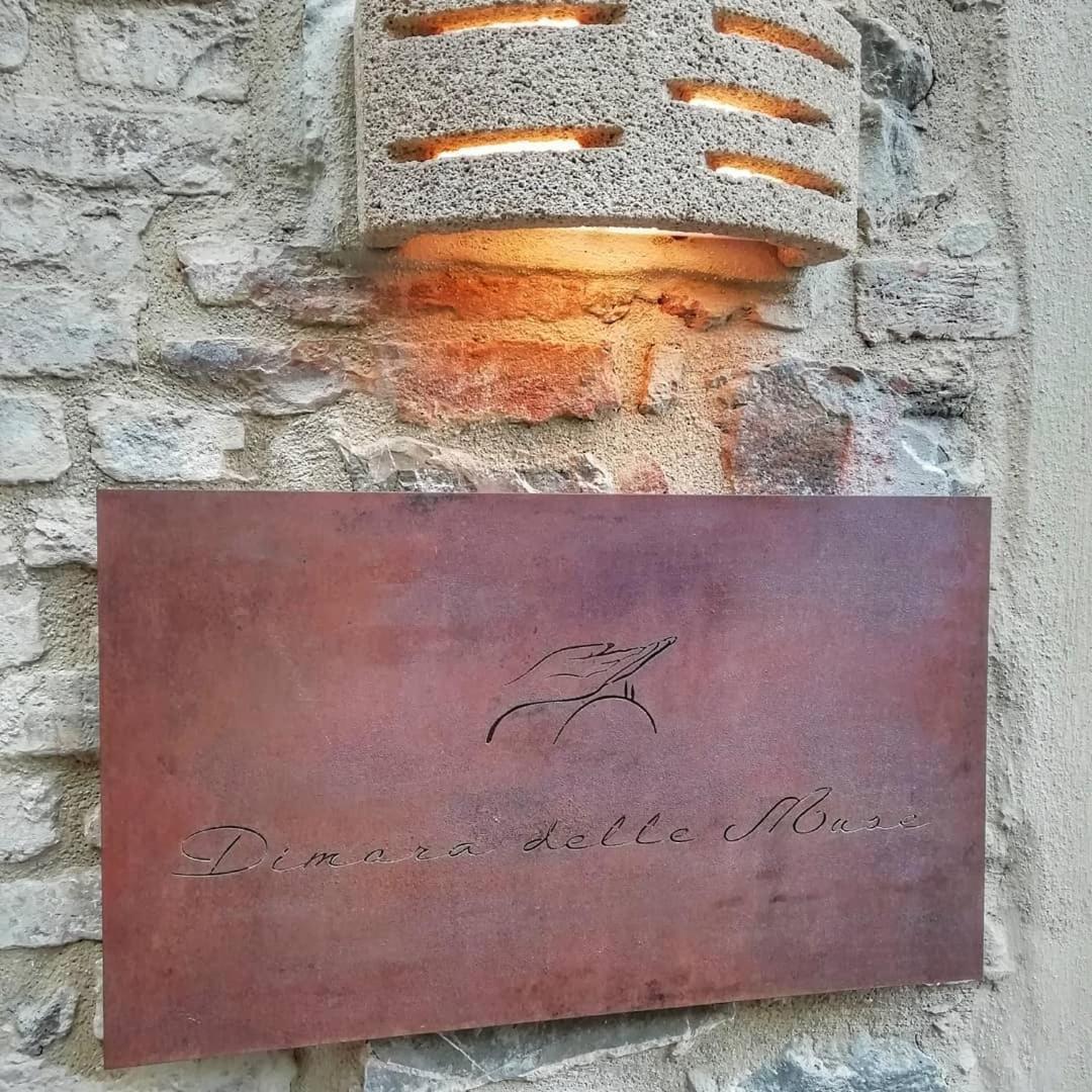 Dimora Delle Muse Bed & Breakfast Монталчино Екстериор снимка