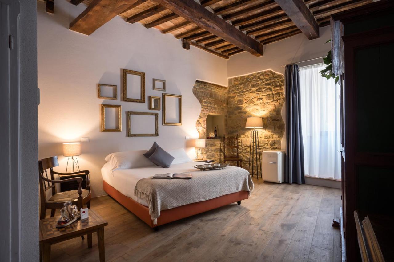 Dimora Delle Muse Bed & Breakfast Монталчино Екстериор снимка